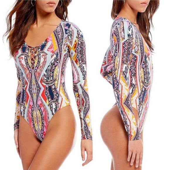 FREE PEOPLE| Pick A Place Bodysuit - Picture 4 of 6